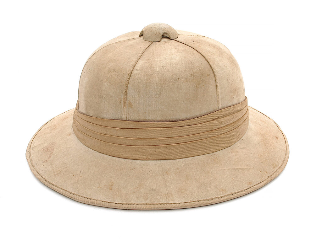 Casque colonial Casque colonial, probablement Congo, fin du 19e siècle. © Musée d'ethnographie de Genève