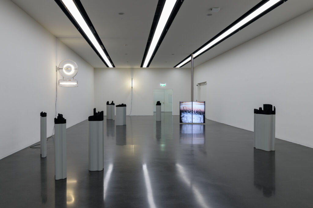 Ausstellungsansicht spot on Andreas Brunner. In Kooperation mit Kommission Bildende Kunst Stadt Luzern, Kunstmuseum Luzern, 2026 Foto: Marc Latzel