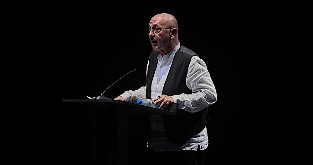 Markus Bundi, 2026, Bild von der Preisverleihung - Foto: © https://www.aargauerkuratorium.ch/artikel/annerkennungspreis-an-markus-bundi