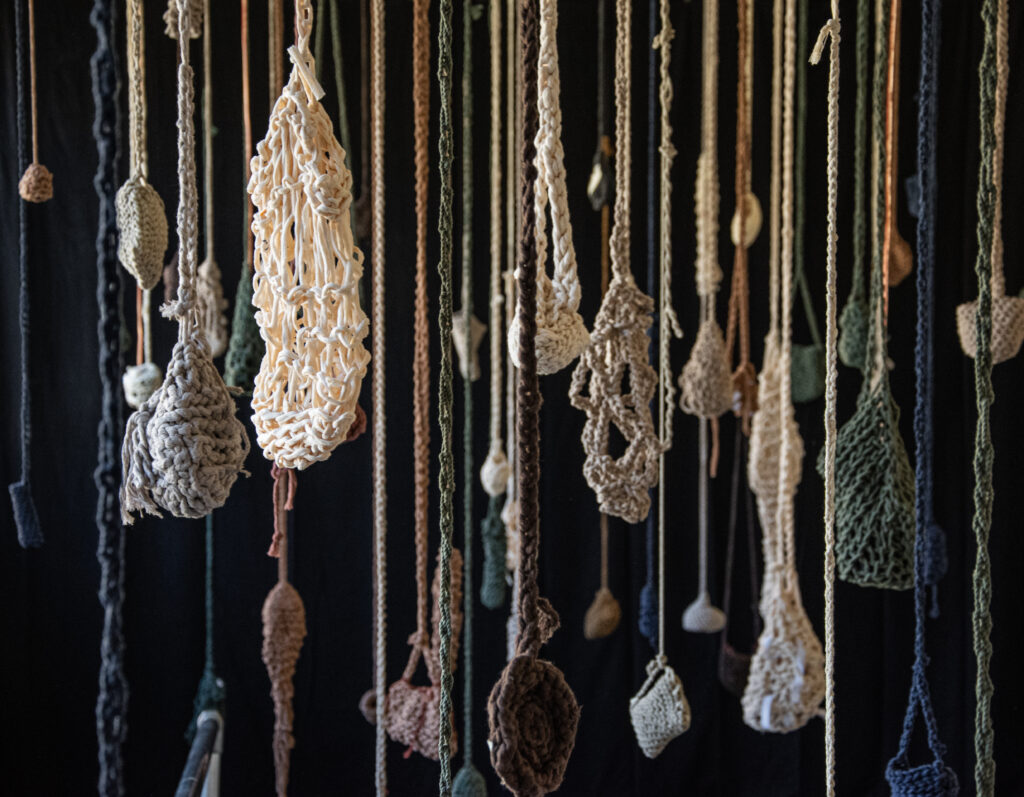 Abschlussausstellung der Kunstworkshops zu Sterilisationserfahrungen in Mexiko. Cuernavaca, Morelos. Foto: Armando Zacarías