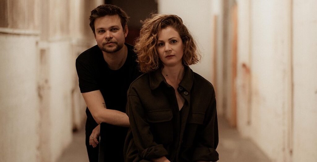 Félix Bergeron und Fanny Balestro – HyperTropTout – compagnie Muance © https://ciemuance.ch/