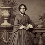 Johanna Spirit, zwischen 1870 und ca. 1879 - Foto: Zentralbibliothek Zürich (Ausschnitt) - Public domain - Datei: https://commons.wikimedia.org/wiki/File:Zentralbibliothek_Z%C3%BCrich_-_Johanna_Spyri_-_000006279_2.tif?page=1