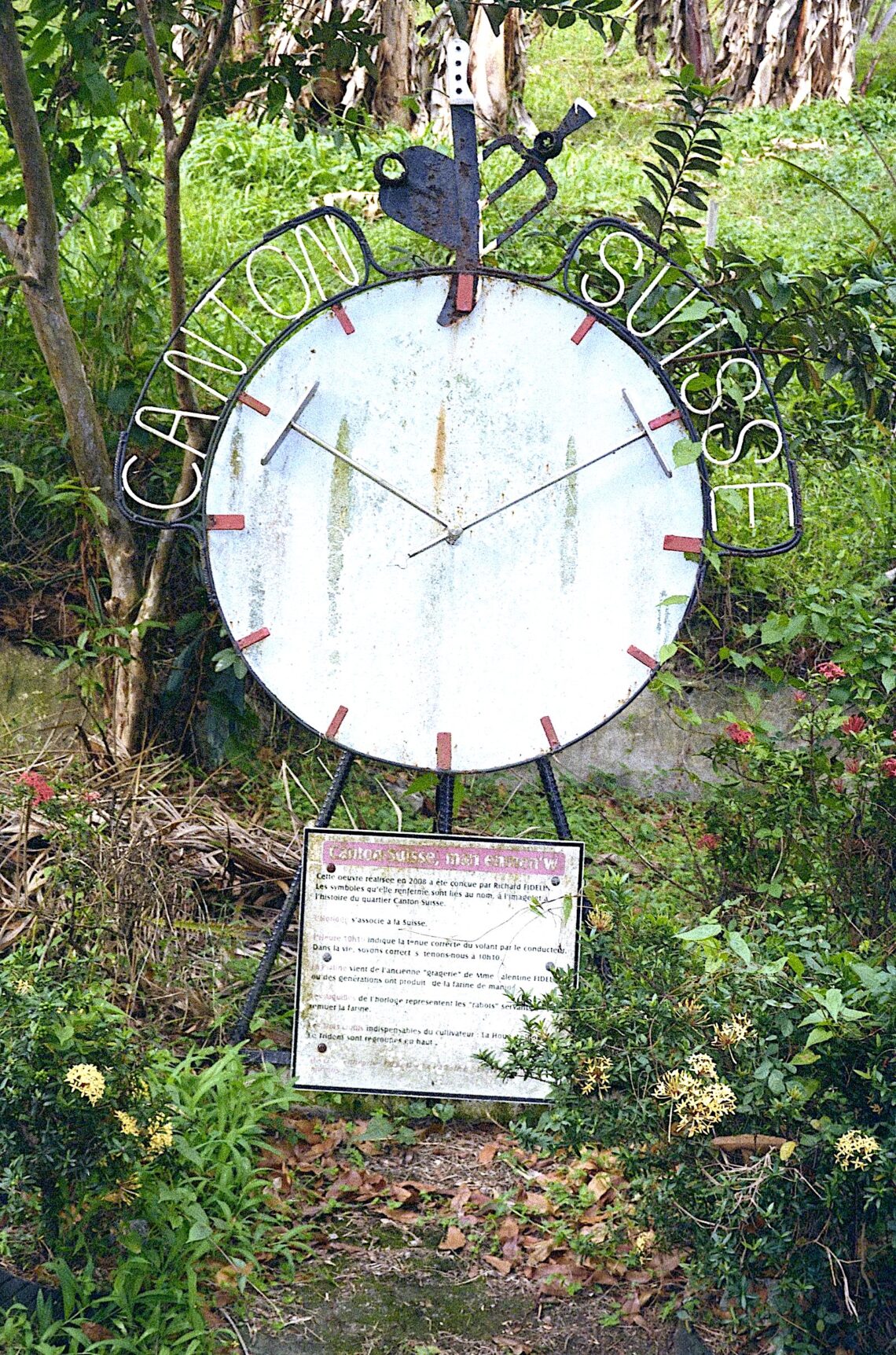 Image: Canton Suisse, Man Enmen'w, 2008, Sculpture de Richard Fidelin, Petite Suisse, Au Morne-Vert, Martinique - Photo © Lucas Erin, 2026