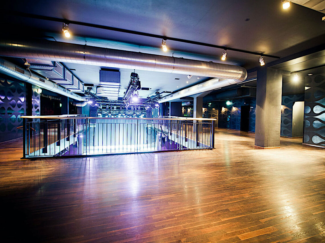 Komplex 457 in Zürich - Foto: https://www.zuerich.com/de/besuchen/bars-lounges/komplex-457