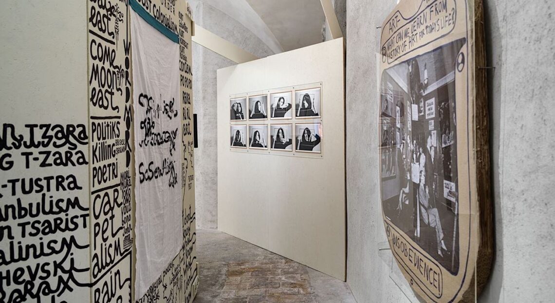 Ausstellungsansicht «DadaZwischenSprachen», Cabaret Voltaire 2026. Photo: Cedric Mussano.