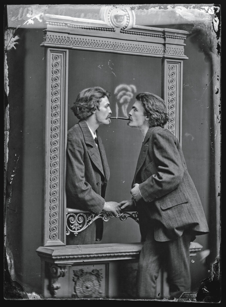 André Schmid, Portrait à double exposition de Charles Ballenegger, négatif sur verre au collodion, années 1880, coll. Musée Historique Lausanne. Atelier de numérisation Ville de Lausanne. Document restauré grâce au soutien de Memoriav © André Schmid / ECAL