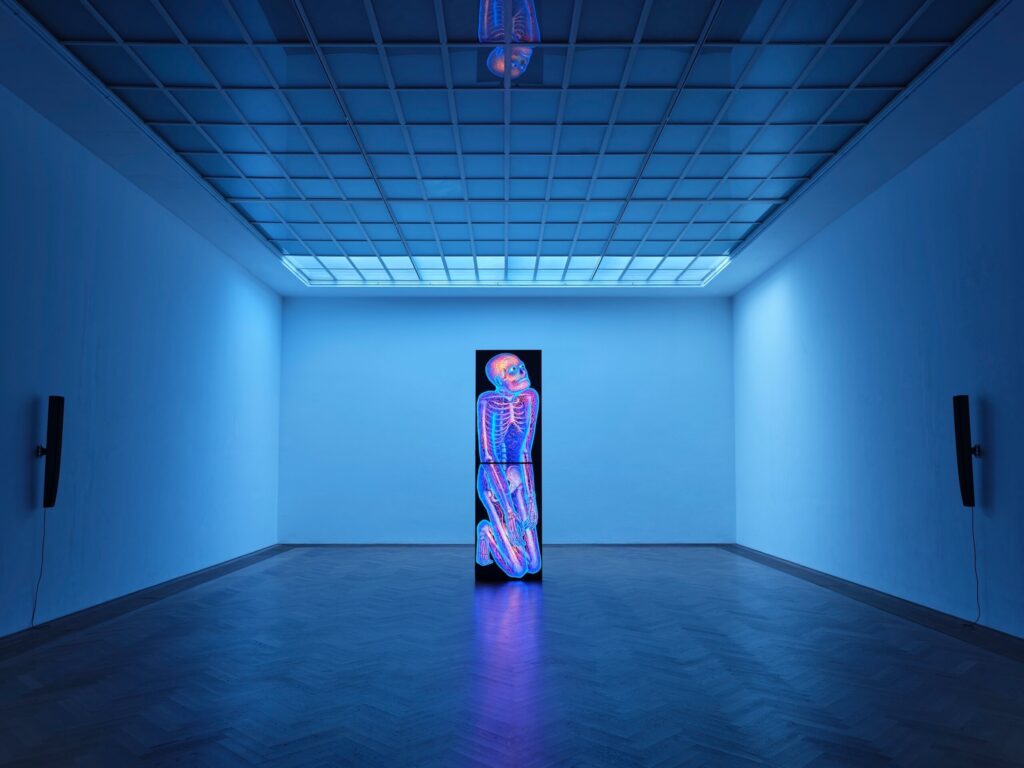 © Özgür Kar, Rock Bottom, Ausstellungsansicht, Kunsthalle Basel, 2026. Foto/ Philipp Hänger / Kunsthalle Basel.